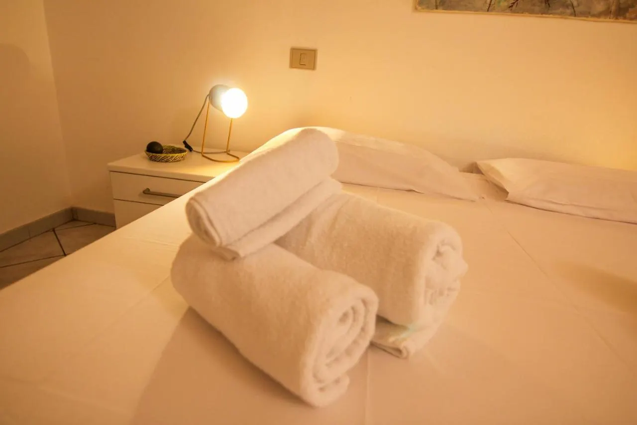 ألغيرو I Host Apartment - Piazza Civica 5