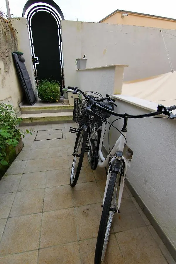 ألغيرو I Host Apartment - Piazza Civica 5